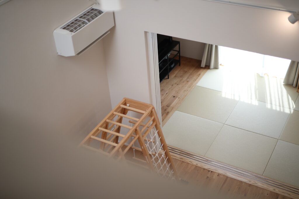 畳のある場所が、くつろぎ方を広げます